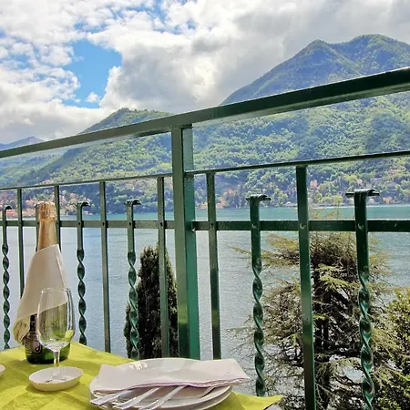 Casa Serena Lake Como 公寓 *